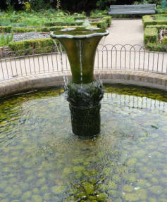 Greenwich Park - Herb garden pond and fountain