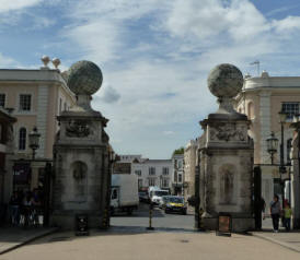 Greenwich - Old Royal Naval College gates