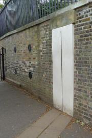 Greenwich Park - path below Meridian Courtyard